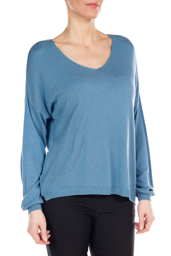 Long sleeve pullover top